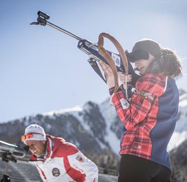 w-biathlon-c-tvb-kronplatz-photo-manuel-kottersteger-20150403-3495-biathlon-antholz